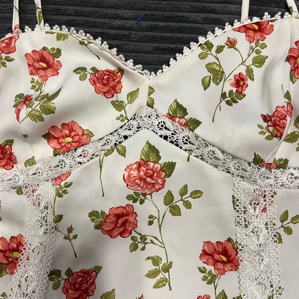 La Hearts Floral Dress with Red and Green Accents - Picture 3 of 3